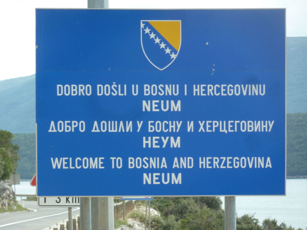 Welcome sign in different languages