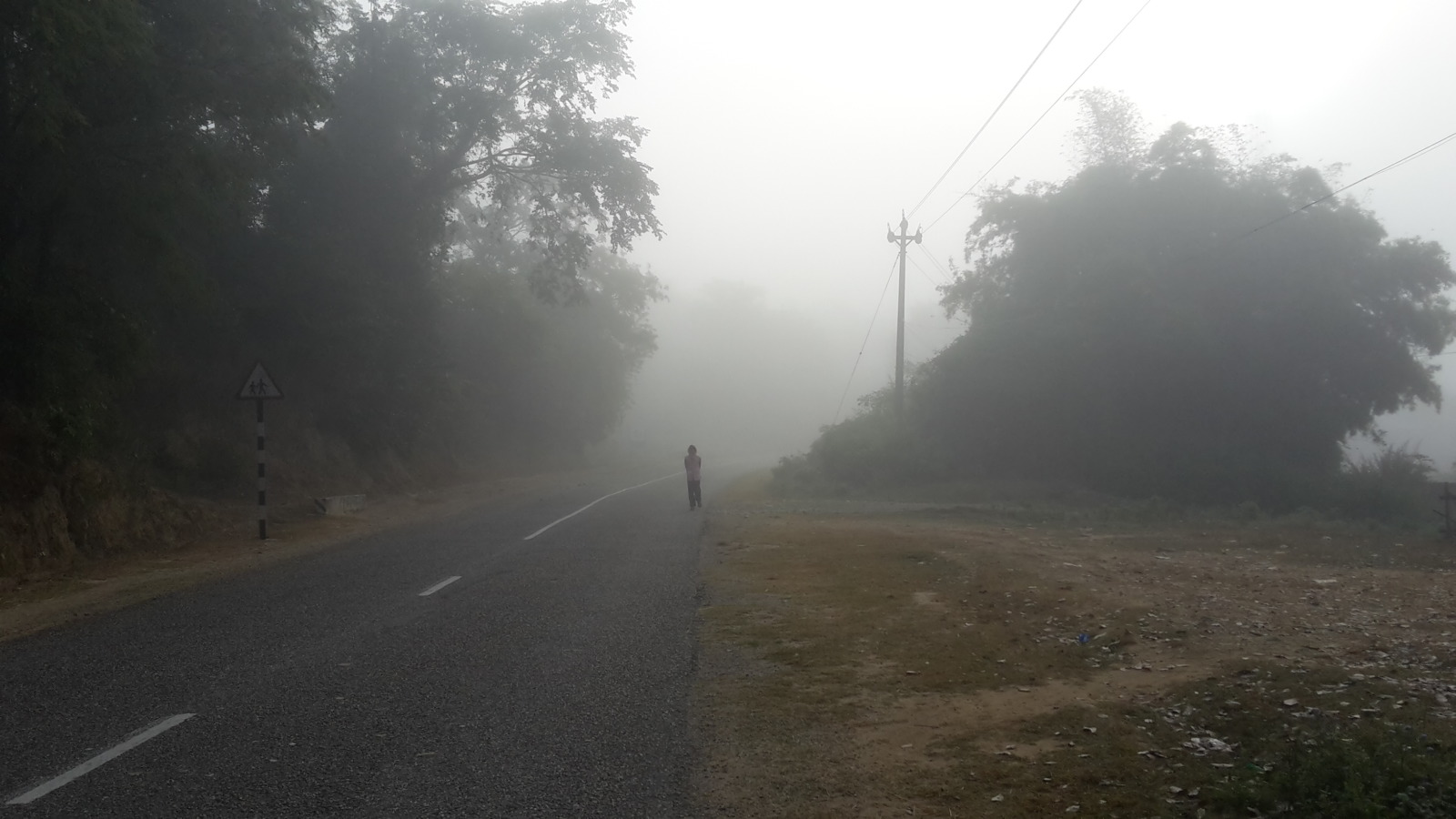 A misty start leaving Lamahi.